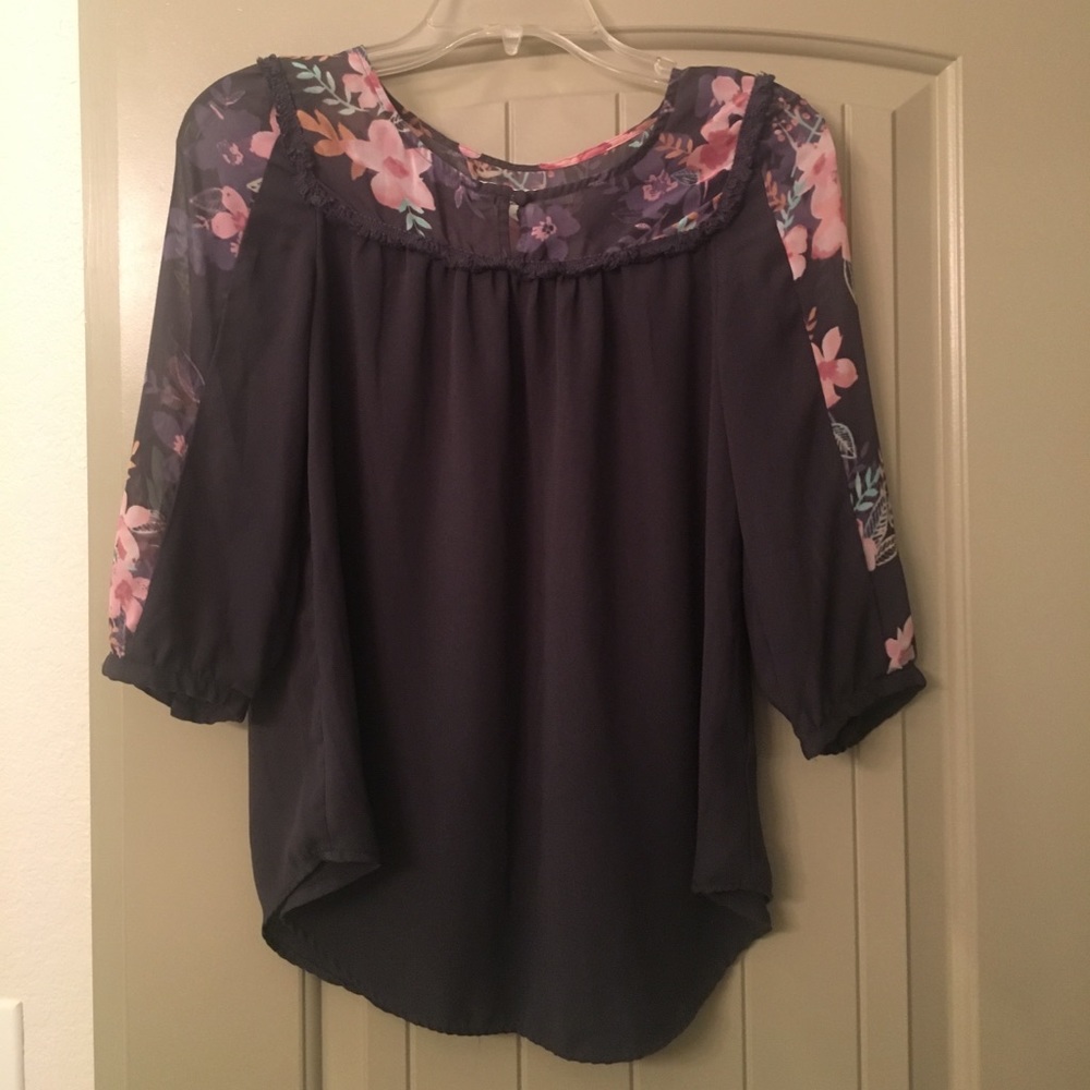 Blue/Grey 3/4 Sleeve Flowy Lauren Conrad Blouse